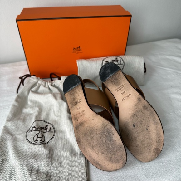 HERMES - Kola Thong Slingback Sandals - Picture 3 of 5